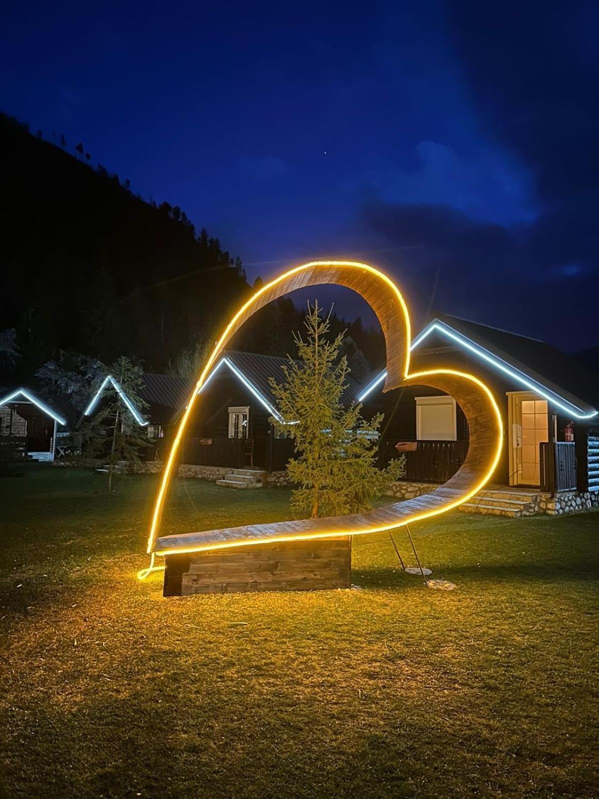 Hotel Tradita Valbona Kültér fotó